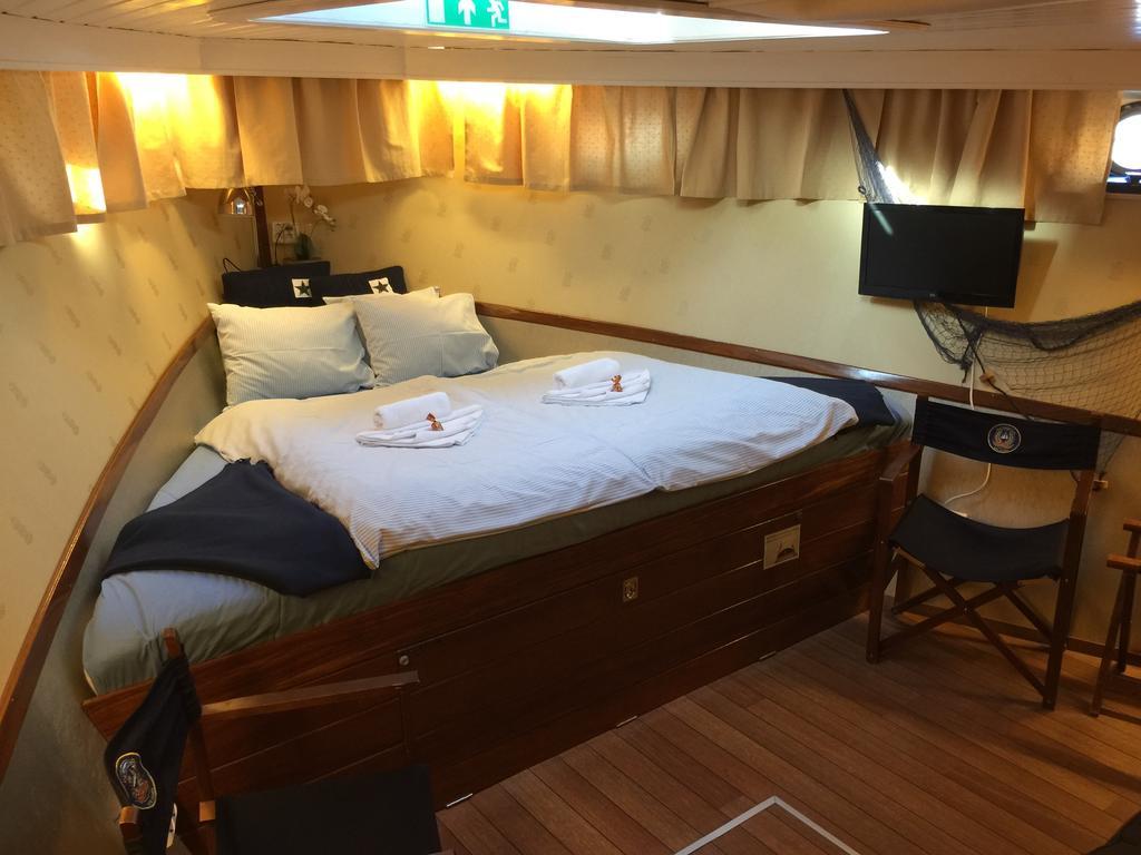 שטוקהולם Hotell M/S Monika מראה חיצוני תמונה